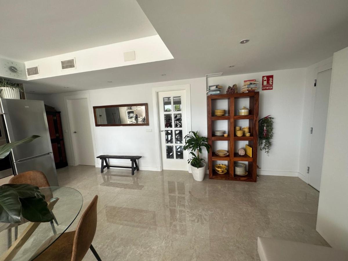 Penthouse Puerta De Pedregalejo Apartment Malaga Exterior photo