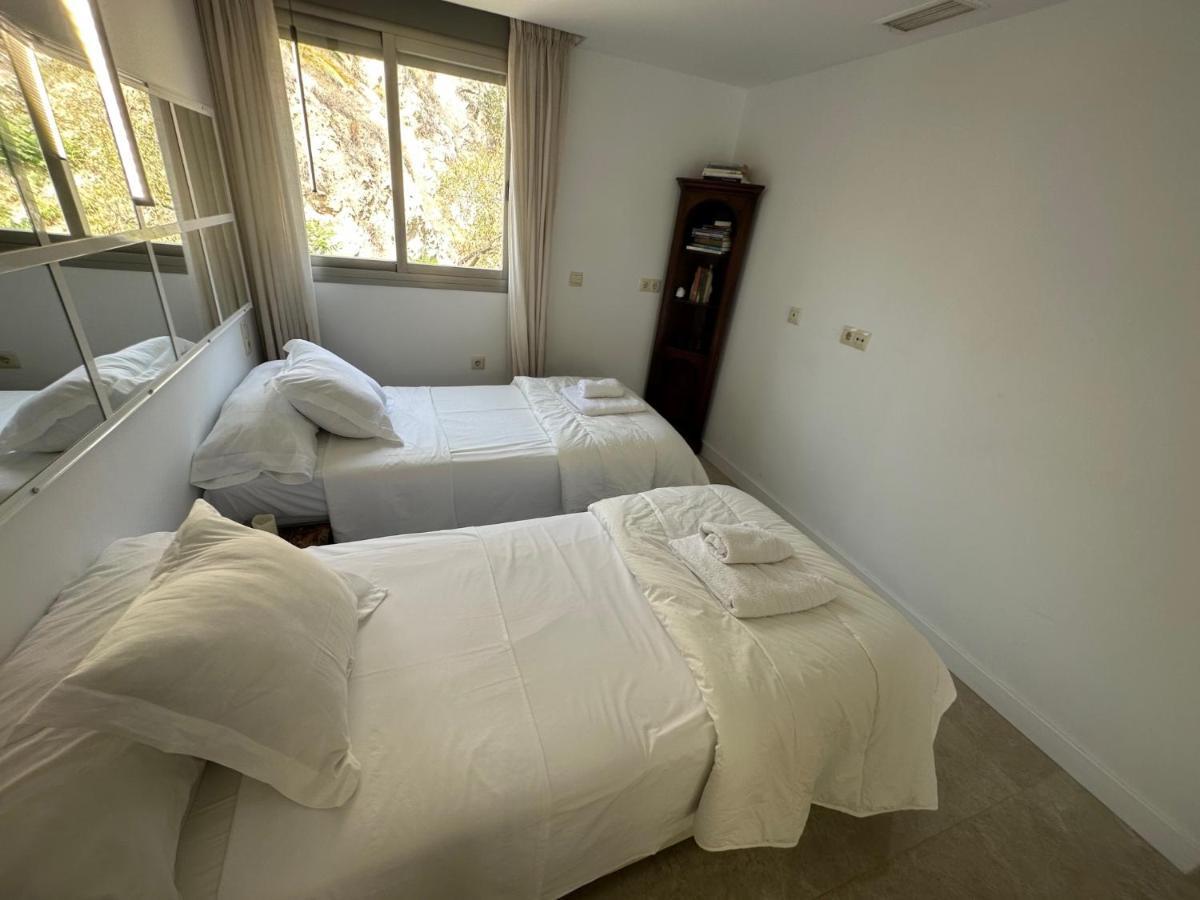 Penthouse Puerta De Pedregalejo Apartment Malaga Exterior photo